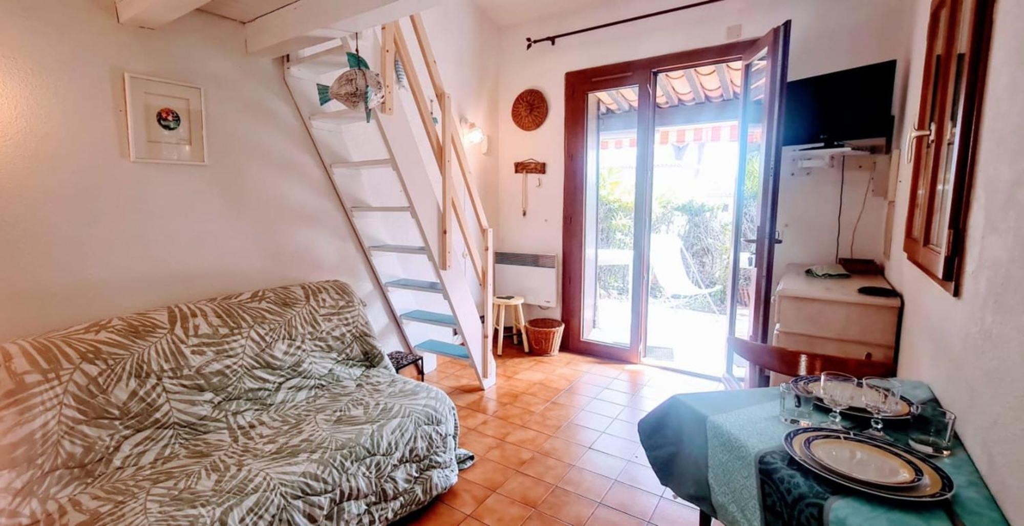 Appartement Cosy Studio Just A Stone'S Throw From The Beach à Sainte-Maxime Extérieur photo